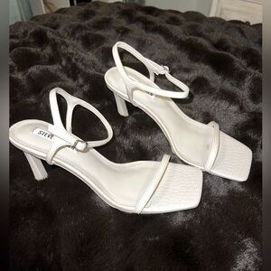 Steve Madden Kitten Heel (9)